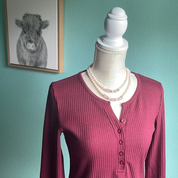 Wine Red Henley Long Sleeve Shirt Top with Button Front Size Medium - Picture 2 of 6